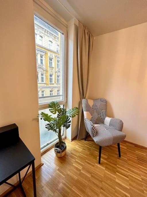 3-Room Vienna Centrale Suite Ngoại thất bức ảnh